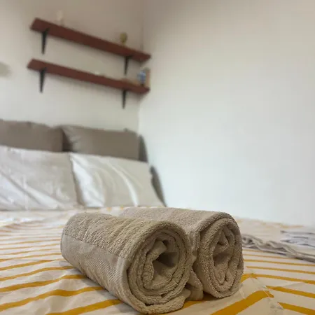 Village House Semesterbostad *