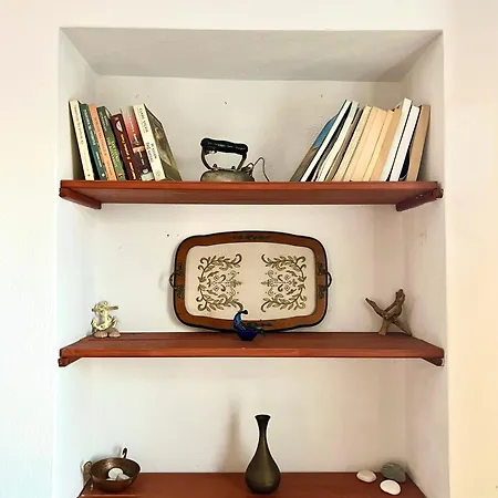 Semesterbostad Village House *